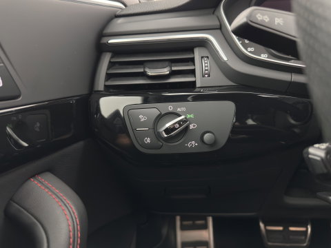 Audi A4 Avant 2.0 TDI S-Line Sport Black Edition Aut. *PANO | LEATHER | FULL-LED | HEATED-SPORTSEATS | AUDI-SOUND | DIGI-COCKPIT | KEYLESS | NAVI-FULLMAP | PDC | AMBIENTLIGHT | CRUISE  | 18"ALU*