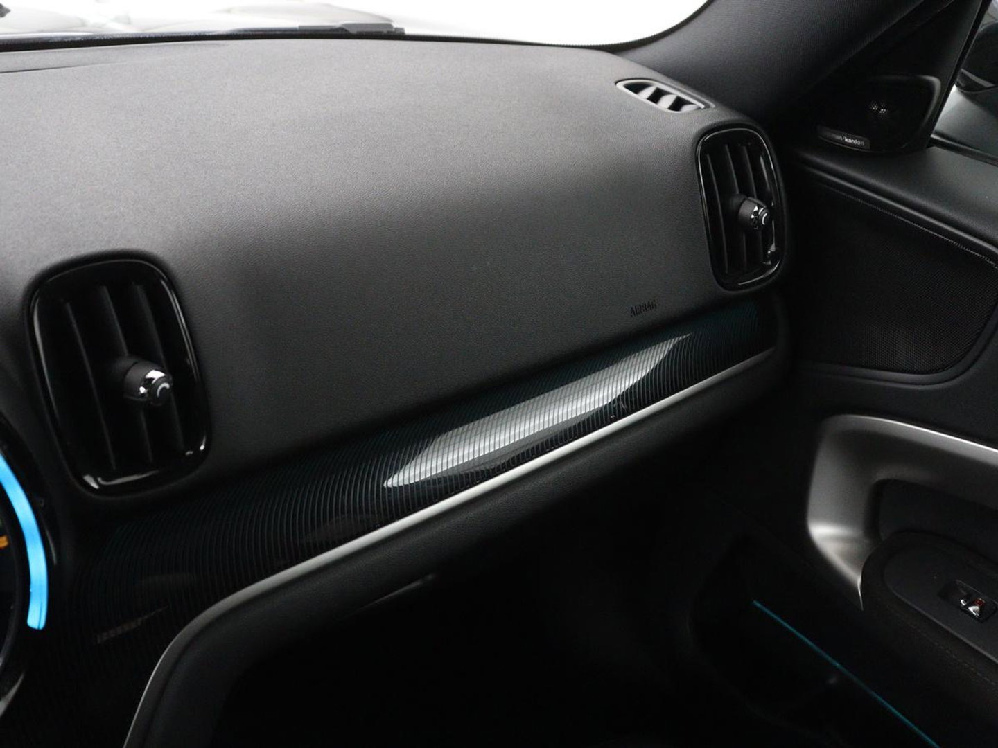 MINI Countryman 2.0 Cooper S Hammersmith | Panoramadak | Carplay | Camera | Harmon Kardon | Leder | Stoel verwarming | Elektrische kofferbak | Digital cockpit | Keyless | Cruise control | Climate control