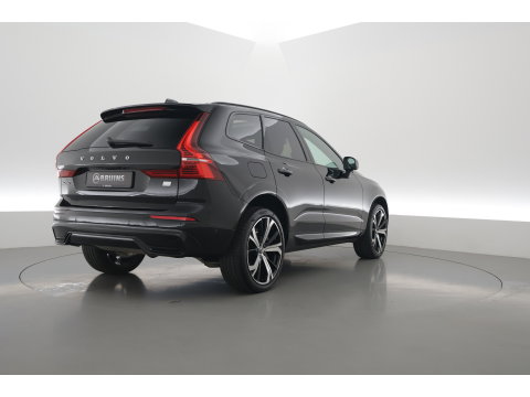 Volvo XC60 2.0 T8 455 PK Plug-in hybrid AWD Plus Dark | Luchtvering | Sport stoelen | 360 camera | Zwarte hemel | 21 inch | Adap. cruise |