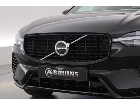 Volvo XC60 2.0 T8 455 PK Plug-in hybrid AWD Plus Dark | Luchtvering | Sport stoelen | 360 camera | Zwarte hemel | 21 inch | Adap. cruise |