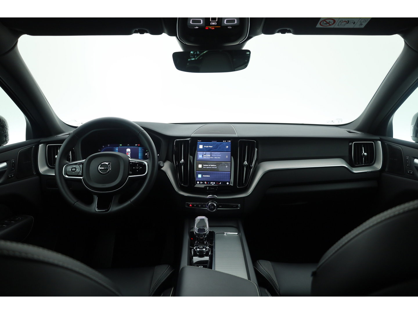 Volvo XC60 2.0 T8 455 PK Plug-in hybrid AWD Plus Dark | Luchtvering | Sport stoelen | 360 camera | Zwarte hemel | 21 inch | Adap. cruise |