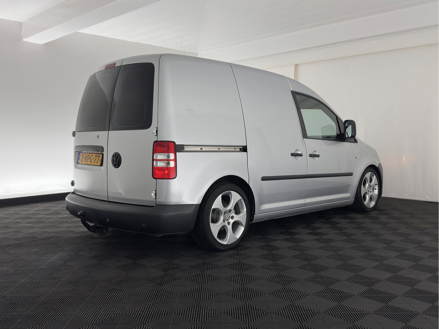 Volkswagen Caddy 1.6 TDI BMT *AIRCO | CRUISE | PDC | TOWBAR | LOWERED | COMFORTSEATS | RADIO-CD | 17''ALU*