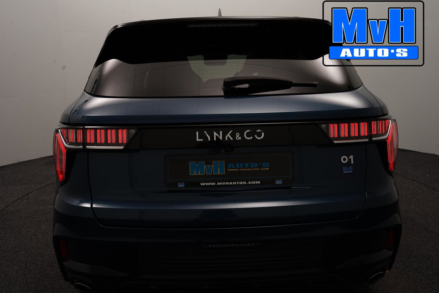 Lynk & Co 01 1.5 PHEV|BLACK EDITION|SOH.99%|ZWARTE.HEMEL|PANORAMADAK