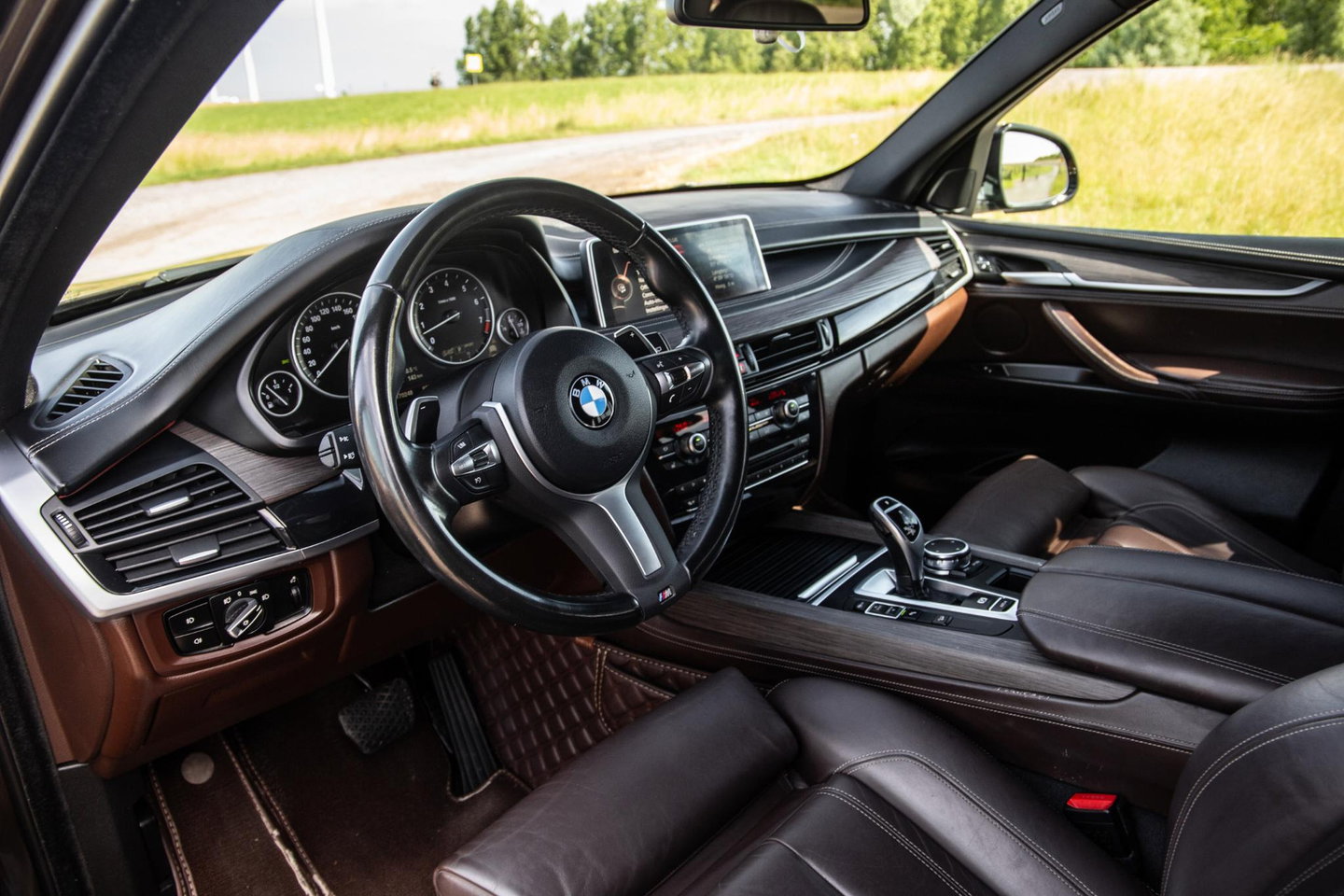 BMW X5 xDrive35i High Executive M PAKKET / SOFT CLOSE / STOELVERWARMING / BRUIN LEER / PRACHTIG !!