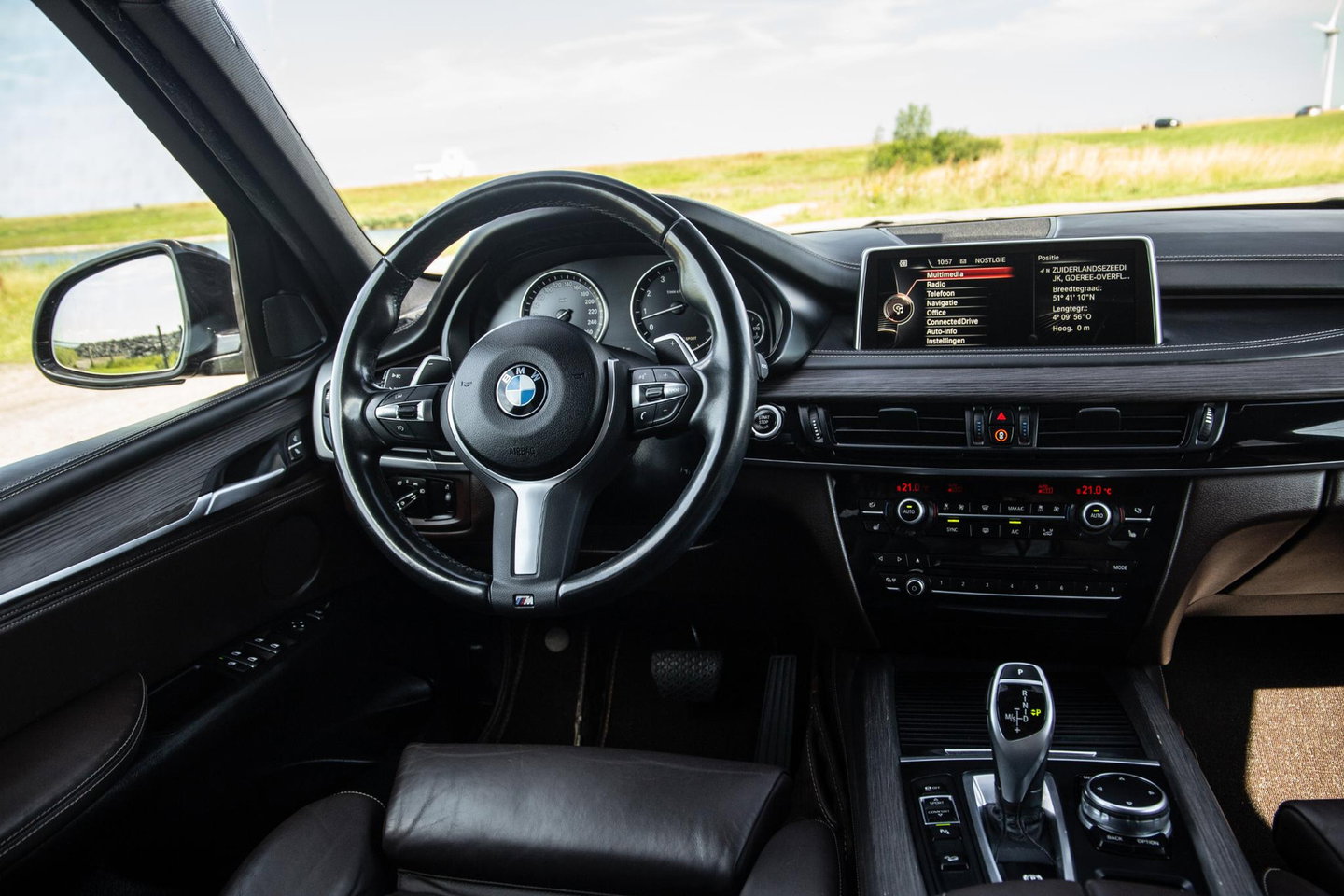 BMW X5 xDrive35i High Executive M PAKKET / SOFT CLOSE / STOELVERWARMING / BRUIN LEER / PRACHTIG !!