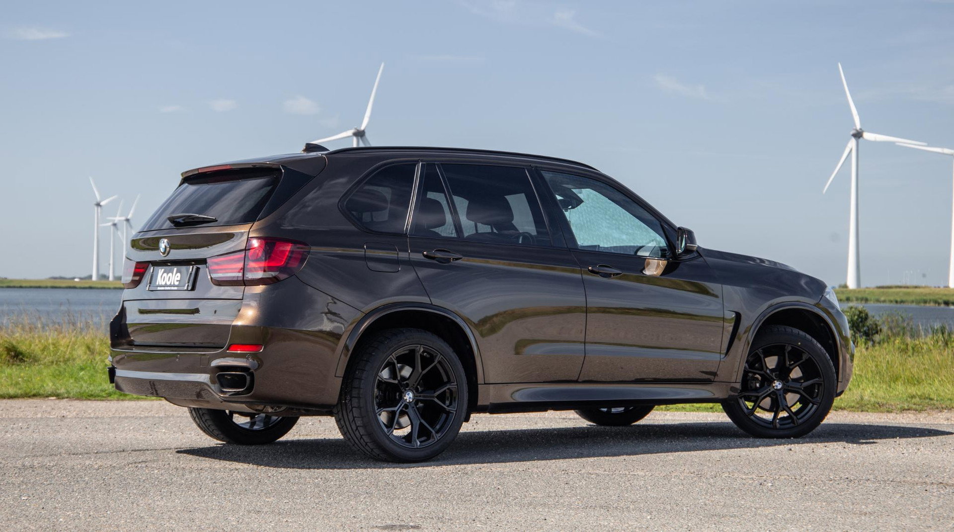 BMW X5 xDrive35i High Executive M PAKKET / SOFT CLOSE / STOELVERWARMING / BRUIN LEER / PRACHTIG !!