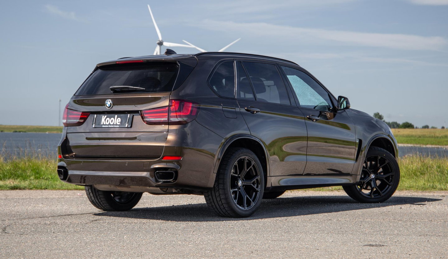 BMW X5 xDrive35i High Executive M PAKKET / SOFT CLOSE / STOELVERWARMING / BRUIN LEER / PRACHTIG !!