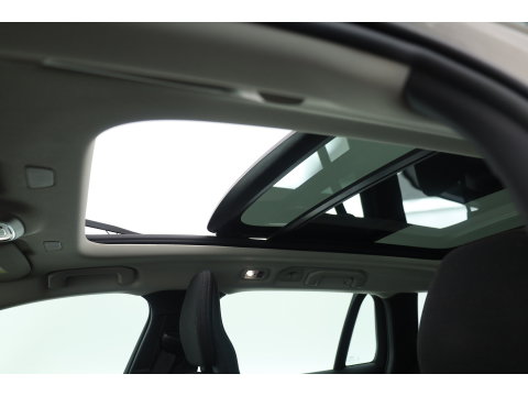 Volvo V60 2.0 B3 Business Pro | Pano-dak | Trekhaak | 360 camera | Prijs rijklaar | Adap. Cruise | Dodehoek (Blis) |