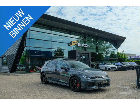Volkswagen Golf 8 GTI Clubsport 2.0 TSI 300pk Panoramadak IQ light Camera 19" LMV