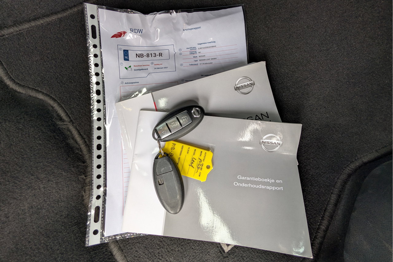 Nissan Leaf