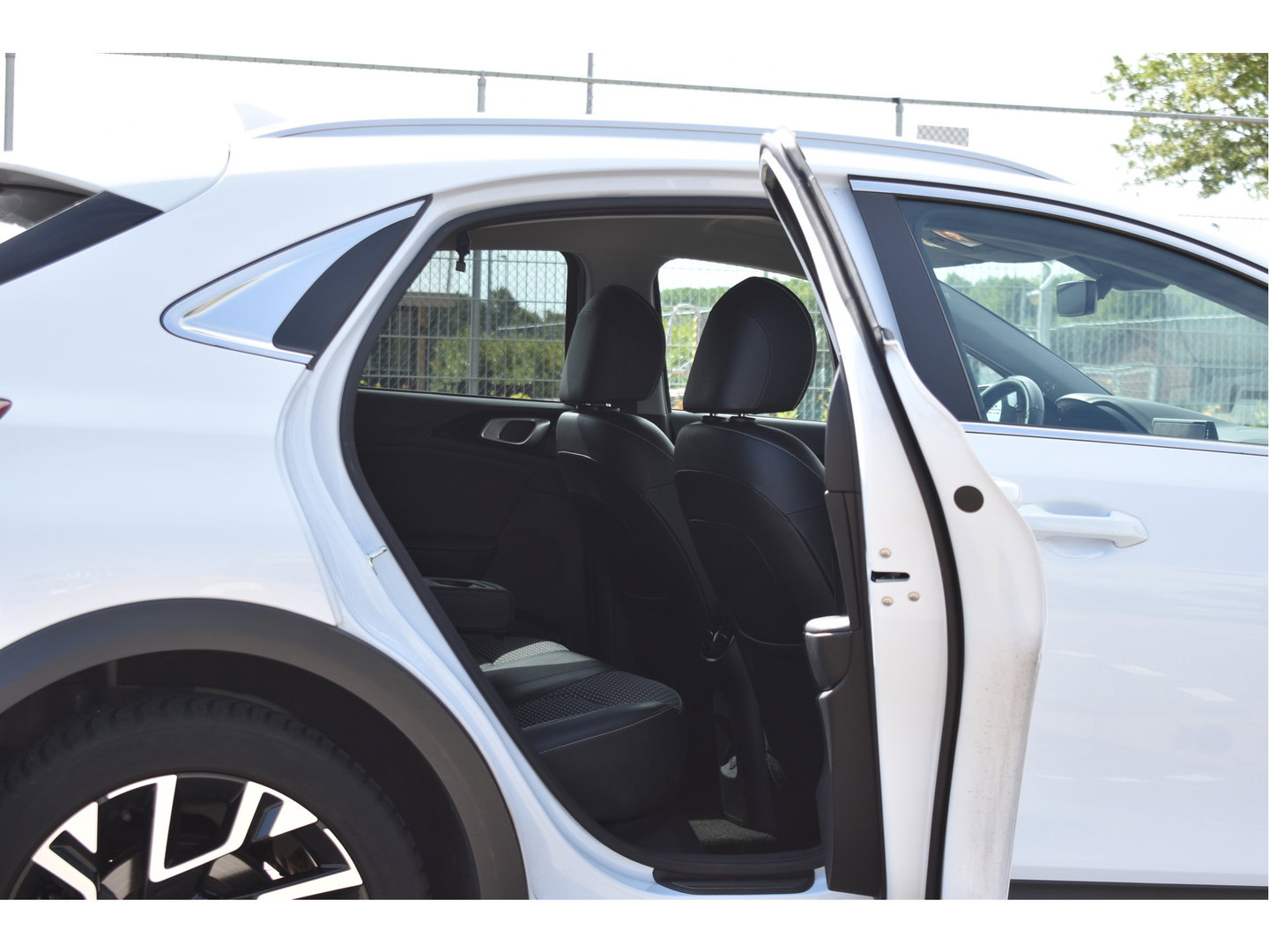 Kia Xceed 1.5 T-GDi GT-Line 160 pk | Camera | Carplay | Stuurverwarming | Climate Control | Full LED | LM-Velgen | Historie