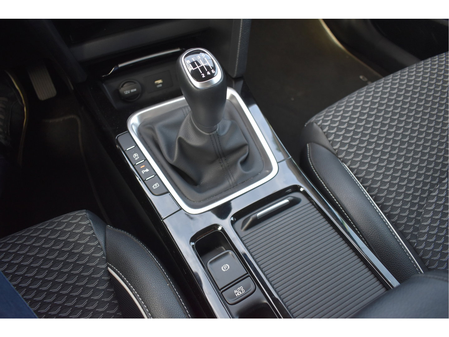 Kia Xceed 1.5 T-GDi GT-Line 160 pk | Camera | Carplay | Stuurverwarming | Climate Control | Full LED | LM-Velgen | Historie