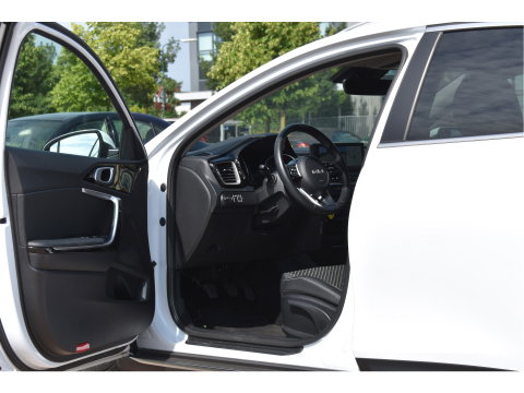 Kia Xceed 1.5 T-GDi GT-Line 160 pk | Camera | Carplay | Stuurverwarming | Climate Control | Full LED | LM-Velgen | Historie