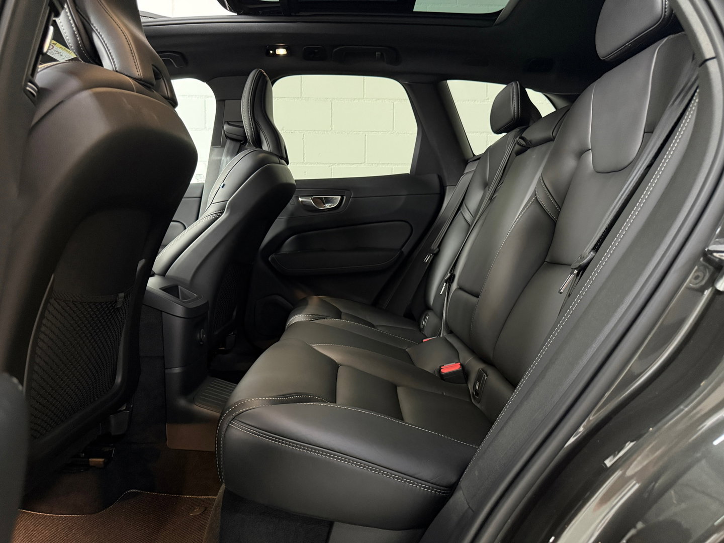 Volvo XC60 2.0 T6 Plug-in hybrid AWD Plus Bright*360 Camera*stoelverwarming*Pano*BOMVOL*