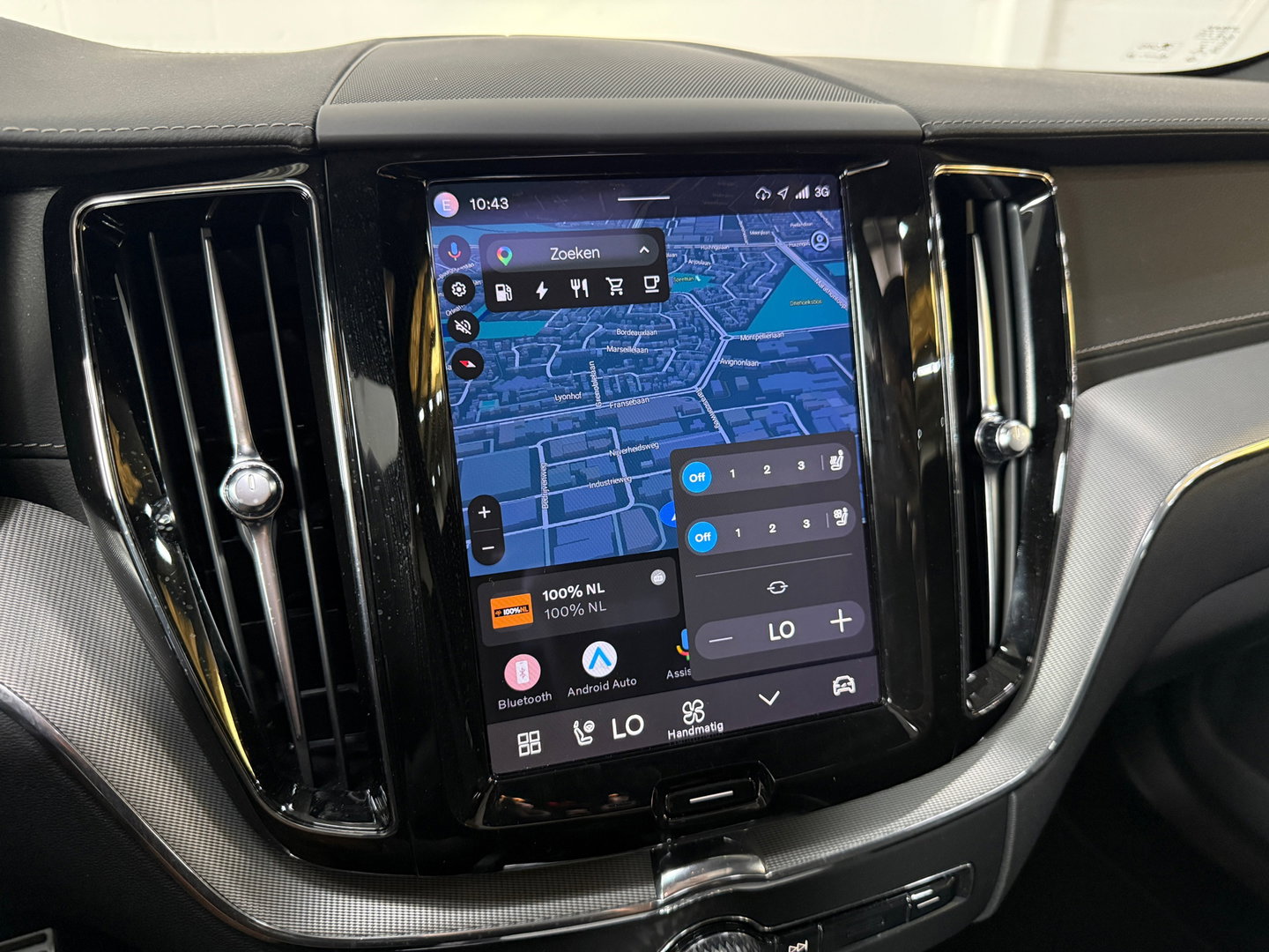 Volvo XC60 2.0 T6 Plug-in hybrid AWD Plus Bright*360 Camera*stoelverwarming*Pano*BOMVOL*