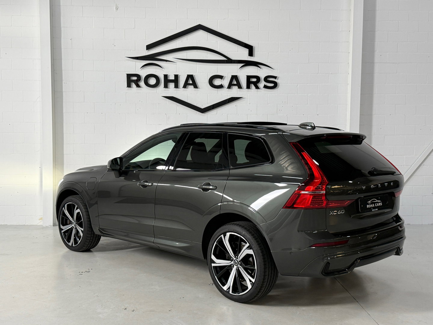 Volvo XC60 2.0 T6 Plug-in hybrid AWD Plus Bright*360 Camera*stoelverwarming*Pano*BOMVOL*