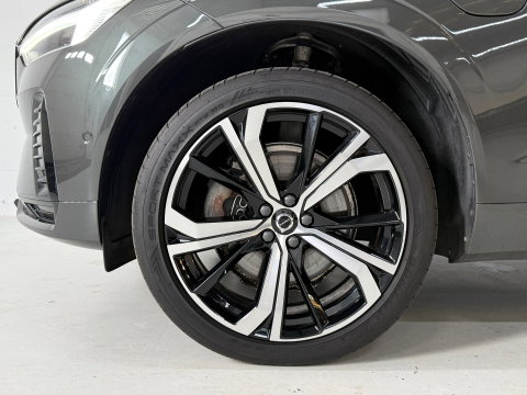 Volvo XC60 2.0 T6 Plug-in hybrid AWD Plus Bright*360 Camera*stoelverwarming*Pano*BOMVOL*