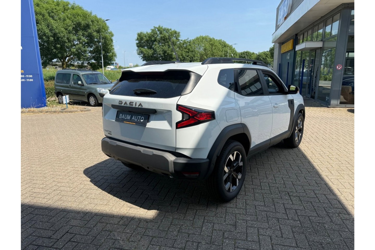 Dacia Duster 1.6 HYB 140 EXTREME AIRCO LMV NAVI PDC360GR WINTERPACK
