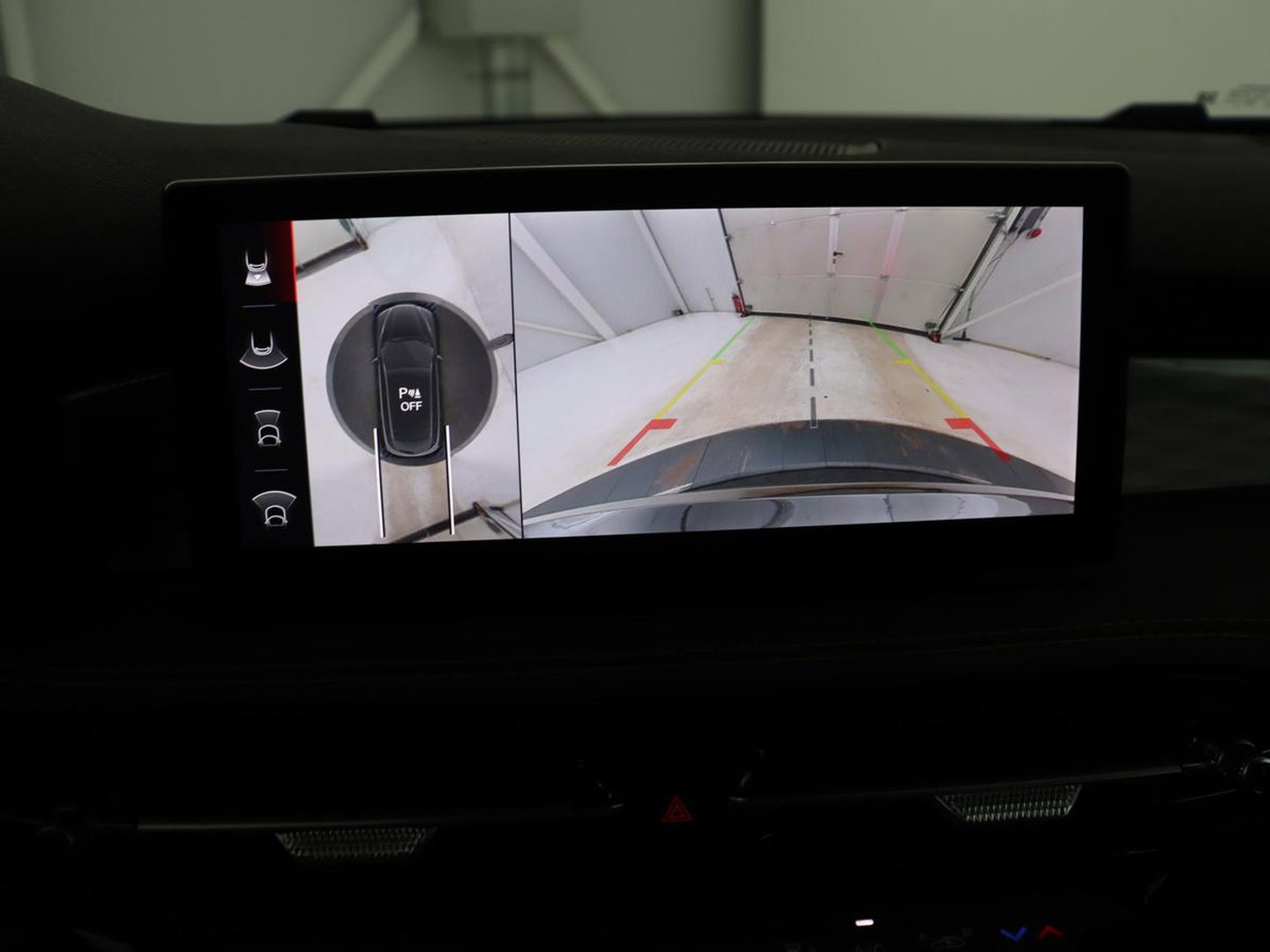 Alfa Romeo Tonale 1.5T Hybrid Veloce | 360 Camera | Stoel ventilatie | Stoel/stuur verwarming | Carplay | Matrix LED | Digital cockpit | Keyless | Adaptive cruise | Elektrische stoelen | Leder | Parkeerhulp | Elektrische kofferbak | Climate control