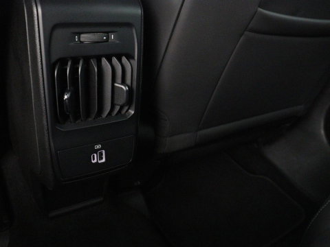 Alfa Romeo Tonale 1.5T Hybrid Veloce | 360 Camera | Stoel ventilatie | Stoel/stuur verwarming | Carplay | Matrix LED | Digital cockpit | Keyless | Adaptive cruise | Elektrische stoelen | Leder | Parkeerhulp | Elektrische kofferbak | Climate control