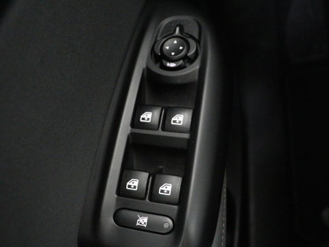 Alfa Romeo Tonale 1.5T Hybrid Veloce | 360 Camera | Stoel ventilatie | Stoel/stuur verwarming | Carplay | Matrix LED | Digital cockpit | Keyless | Adaptive cruise | Elektrische stoelen | Leder | Parkeerhulp | Elektrische kofferbak | Climate control