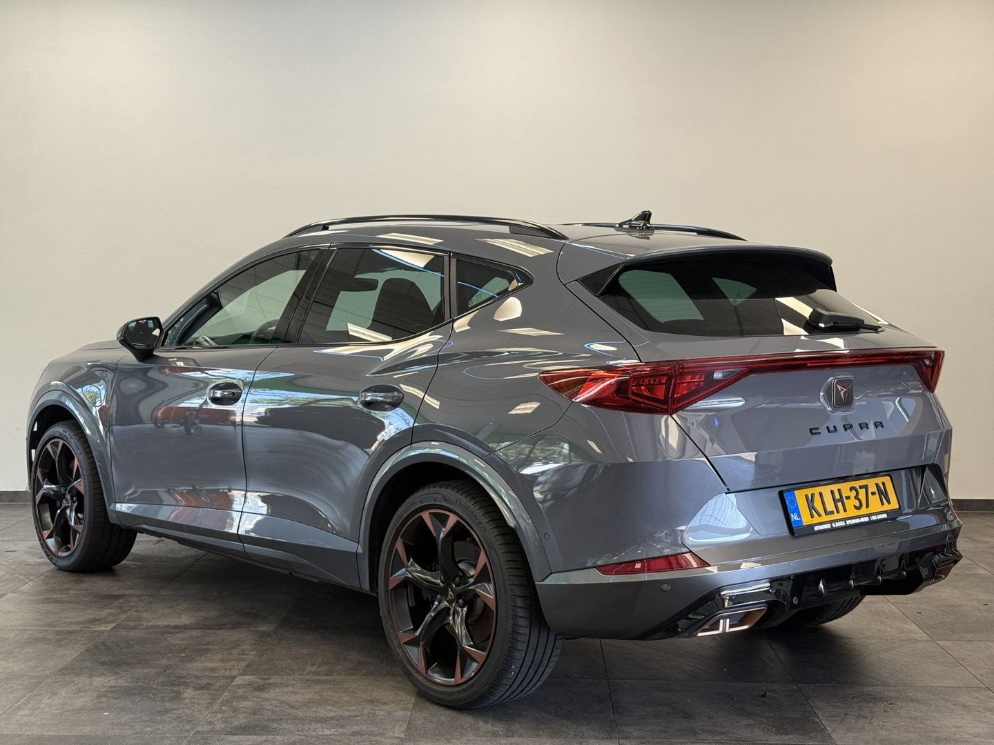 CUPRA Formentor 1.4 e-Hybrid VZ Performance Elec Klep ACC Apple Carplay Stuur-/Stoelverwarming PDC 24 Maanden garantie* (Vraag naar de voorwaarden)