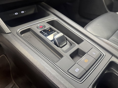 CUPRA Formentor 1.4 e-Hybrid VZ Performance Elec Klep ACC Apple Carplay Stuur-/Stoelverwarming PDC 24 Maanden garantie* (Vraag naar de voorwaarden)