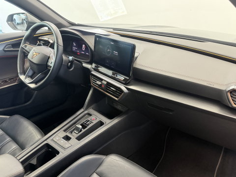 CUPRA Formentor 1.4 e-Hybrid VZ Performance Elec Klep ACC Apple Carplay Stuur-/Stoelverwarming PDC 24 Maanden garantie* (Vraag naar de voorwaarden)