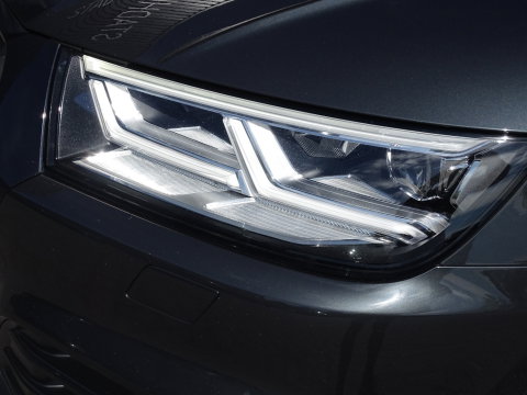 Audi Q5 50 TFSI e 299PK / S-Line / 20'' Rotor / panoramadak / LED