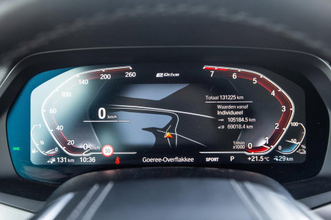BMW X5 xDrive45e High Executive CARPLAY / CAMERA / DEALER ONDERHOUDEN / ZWART LEER / STOELVERWARMING / TREKHAAK