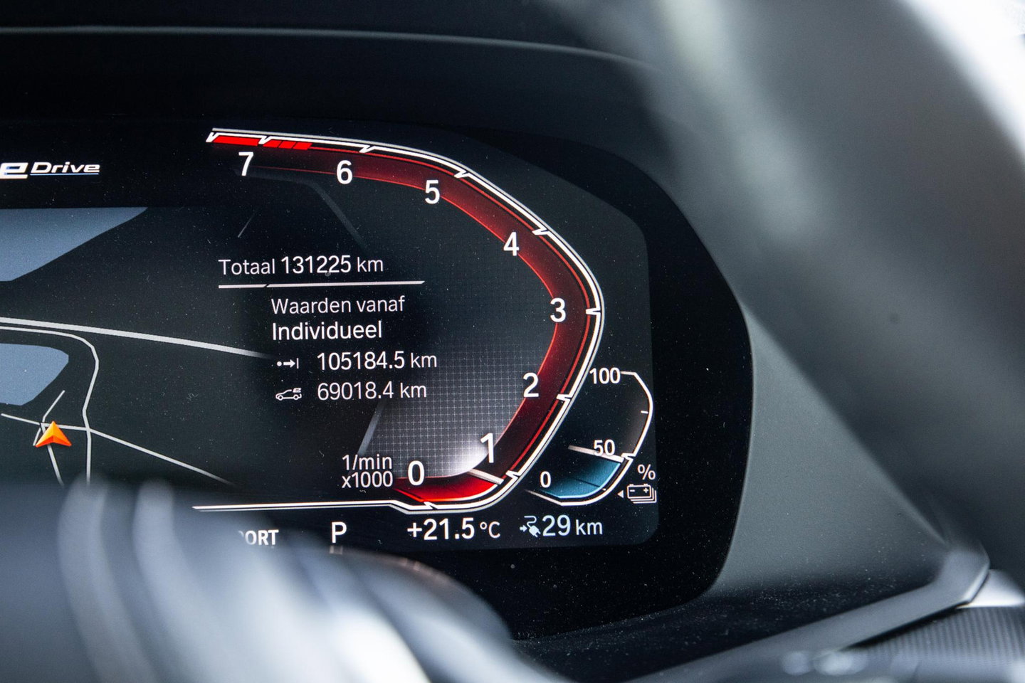 BMW X5 xDrive45e High Executive CARPLAY / CAMERA / DEALER ONDERHOUDEN / ZWART LEER / STOELVERWARMING / TREKHAAK