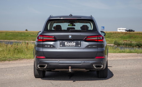 BMW X5 xDrive45e High Executive CARPLAY / CAMERA / DEALER ONDERHOUDEN / ZWART LEER / STOELVERWARMING / TREKHAAK