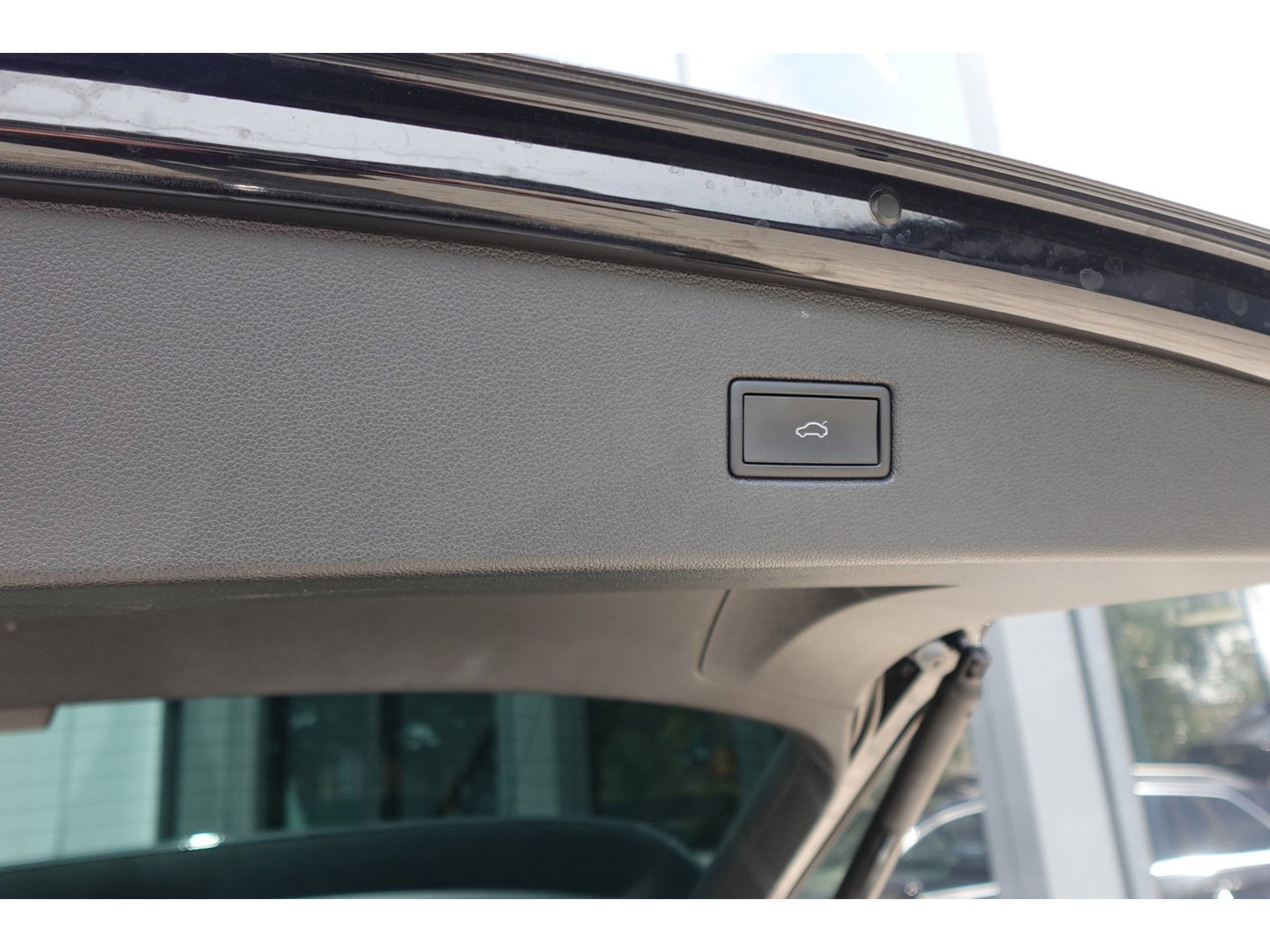 Volkswagen Tiguan 1.5 TSI R-Line PANO KEYLESS VOL'