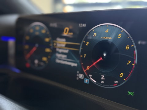 Mercedes-Benz A-Klasse 220 automaat / Premium Plus / AMG-Pakket / LED