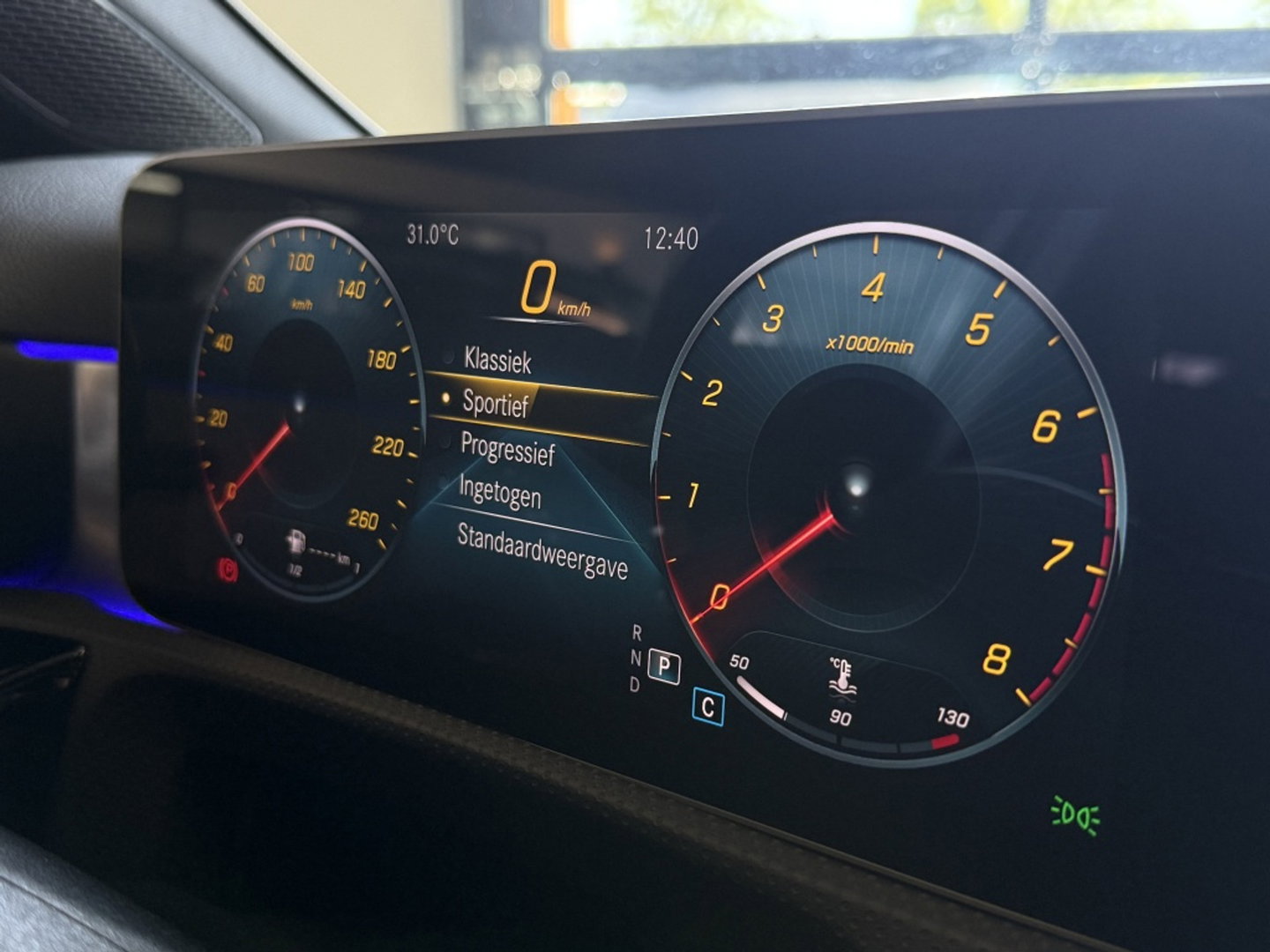 Mercedes-Benz A-Klasse 220 automaat / Premium Plus / AMG-Pakket / LED