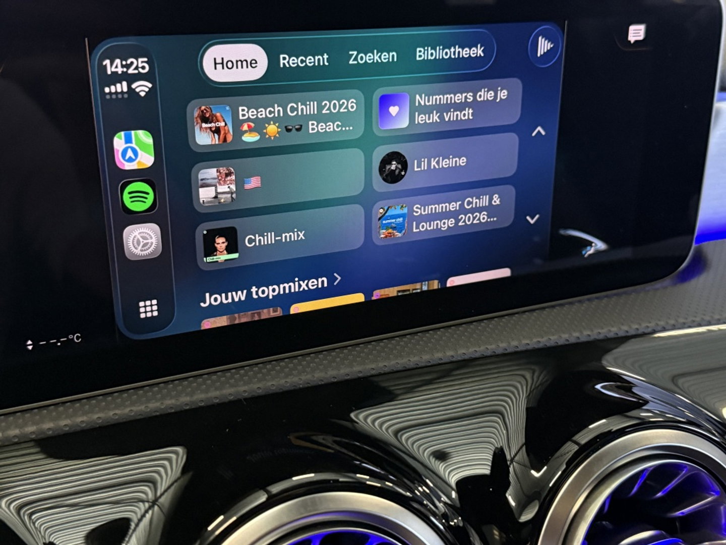 Mercedes-Benz A-Klasse 220 automaat / Premium Plus / AMG-Pakket / LED
