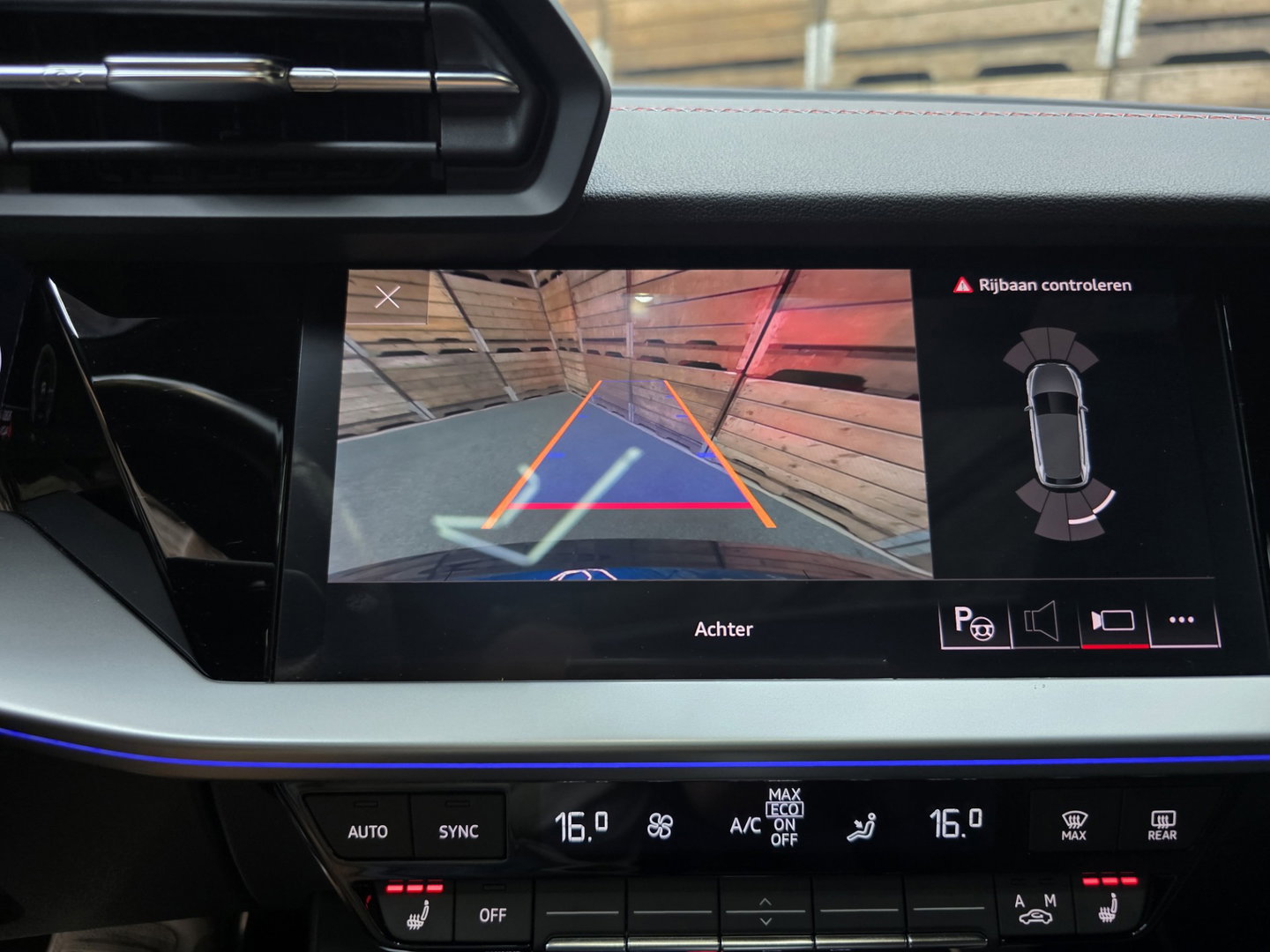 Audi A3 Sportback 45 TFSI e S edition Competition Matrix Pano HUD Camera S line 19"LM