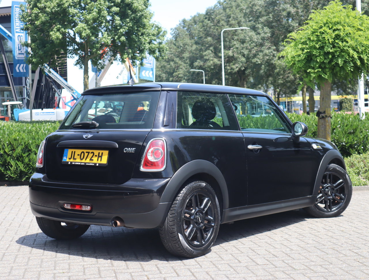 MINI One