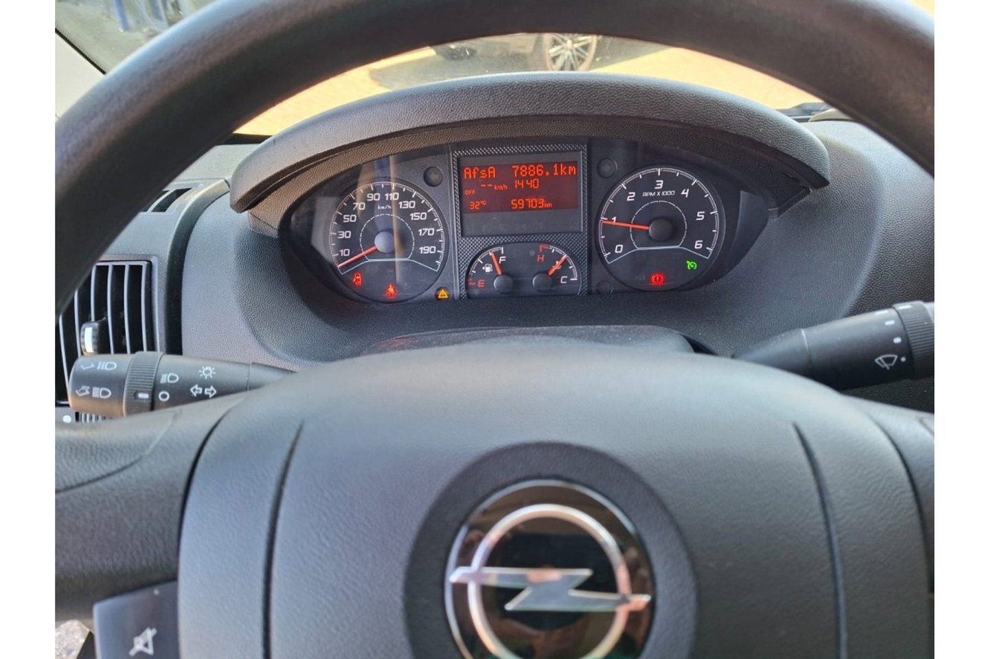 Opel Movano 2.2D 140 L4H2 EDITION ZWAAR AIRCO NAVI PDC-CAMERA CRUISECONTROL
