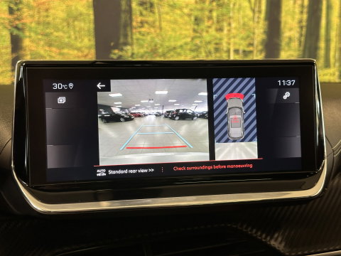 Peugeot 2008 1.2 PureTech GT | 155 PK! | D-Riem Vervangen | Apple Carplay | Android Auto | Panoramadak | Lane Assist | Dodehoeksensor | Adaptieve Cruise Control | Stoelverwarming | Focal Sound | DAB | Sfeerverlichting |