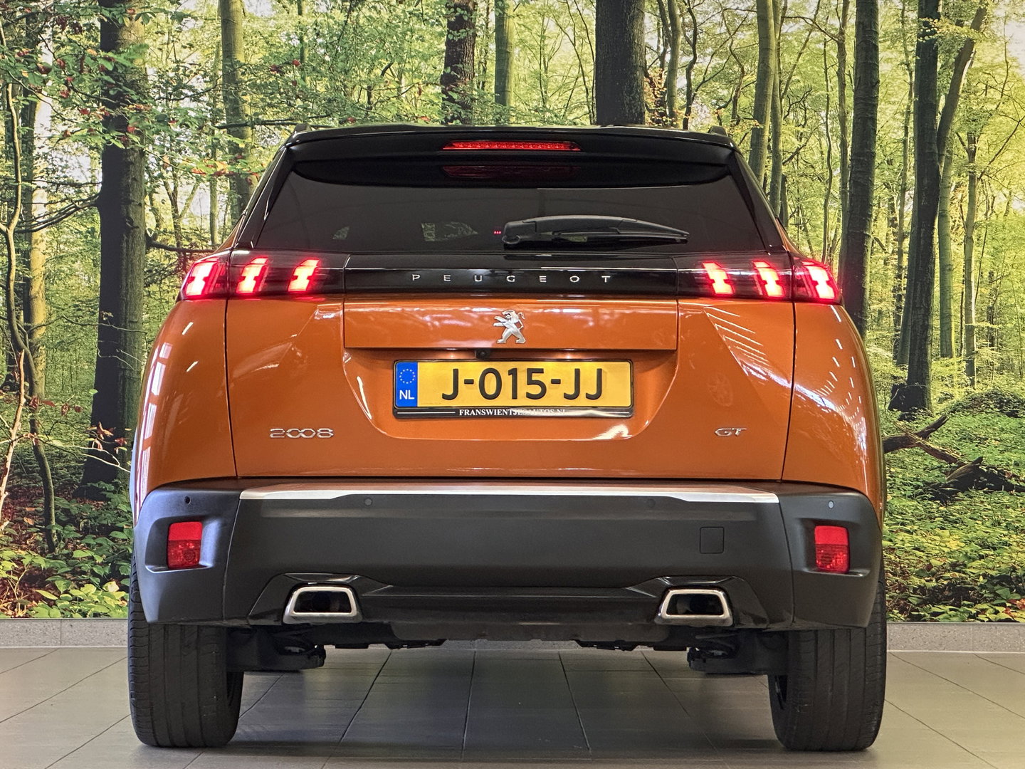 Peugeot 2008 1.2 PureTech GT | 155 PK! | D-Riem Vervangen | Apple Carplay | Android Auto | Panoramadak | Lane Assist | Dodehoeksensor | Adaptieve Cruise Control | Stoelverwarming | Focal Sound | DAB | Sfeerverlichting |