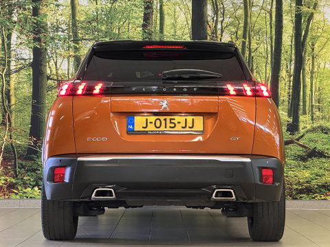 Peugeot 2008 1.2 PureTech GT | 155 PK! | D-Riem Vervangen | Apple Carplay | Android Auto | Panoramadak | Lane Assist | Dodehoeksensor | Adaptieve Cruise Control | Stoelverwarming | Focal Sound | DAB | Sfeerverlichting |