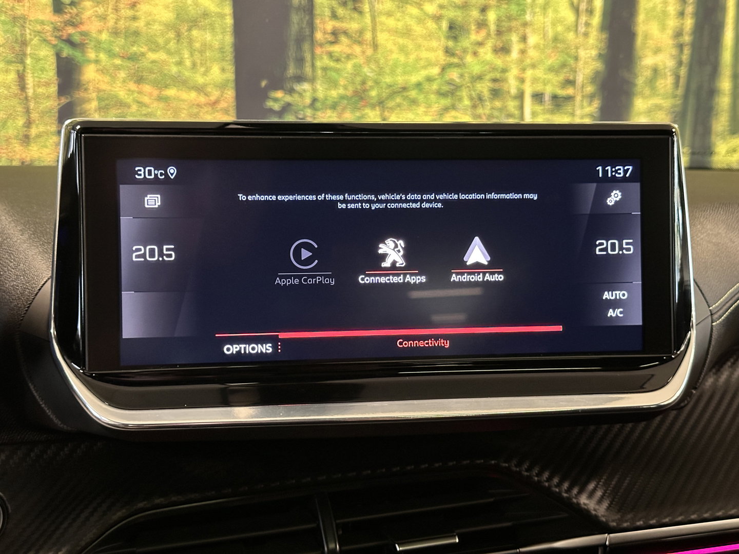 Peugeot 2008 1.2 PureTech GT | 155 PK! | D-Riem Vervangen | Apple Carplay | Android Auto | Panoramadak | Lane Assist | Dodehoeksensor | Adaptieve Cruise Control | Stoelverwarming | Focal Sound | DAB | Sfeerverlichting |