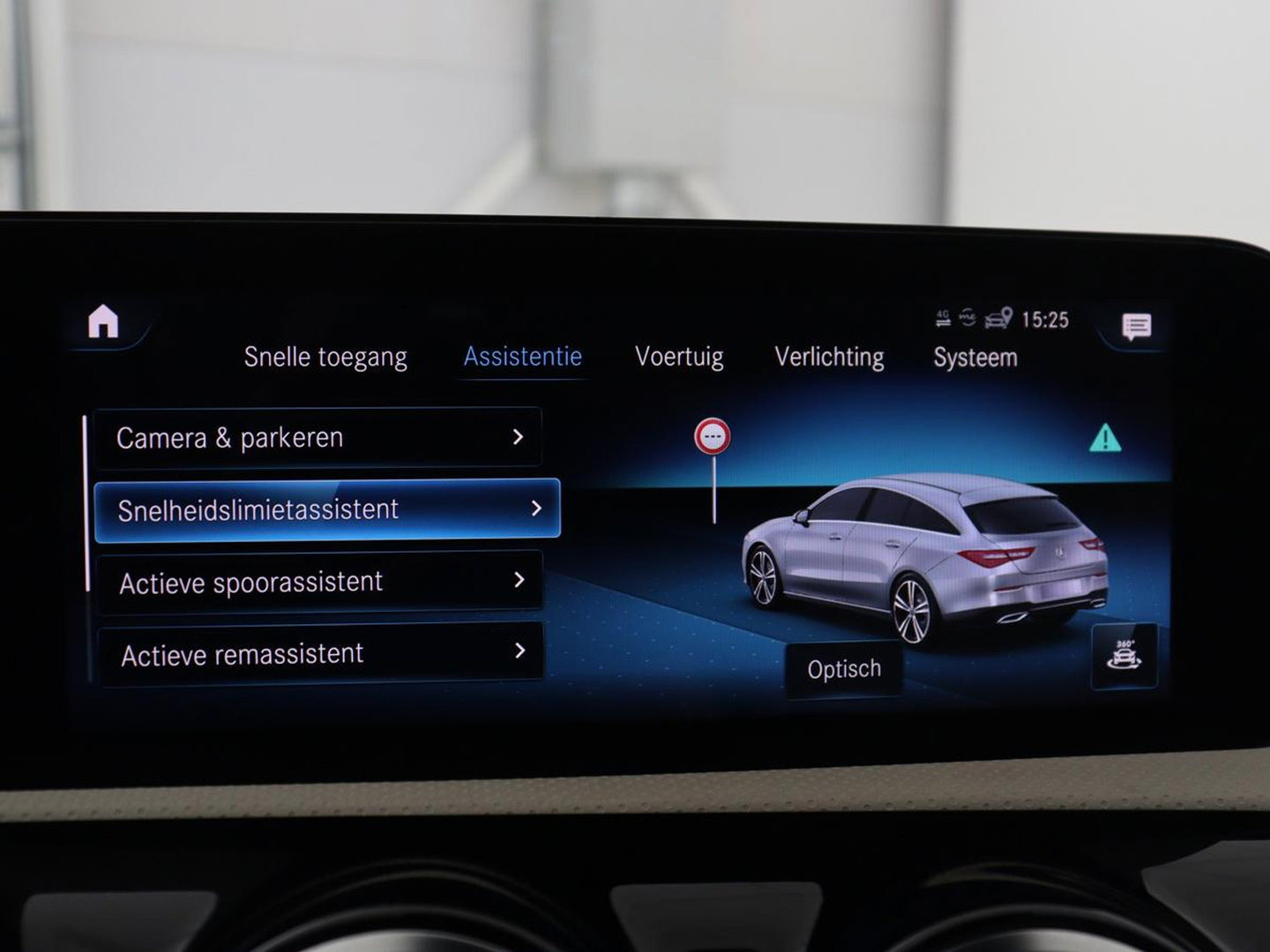 Mercedes-Benz CLA-Klasse Shooting Brake 180 Business Solution Luxury Trekhaak| Carplay | DAB | Parkeersensoren | Camera | Navigatie | Sfeerverlichting | Adaptive cruise | LM