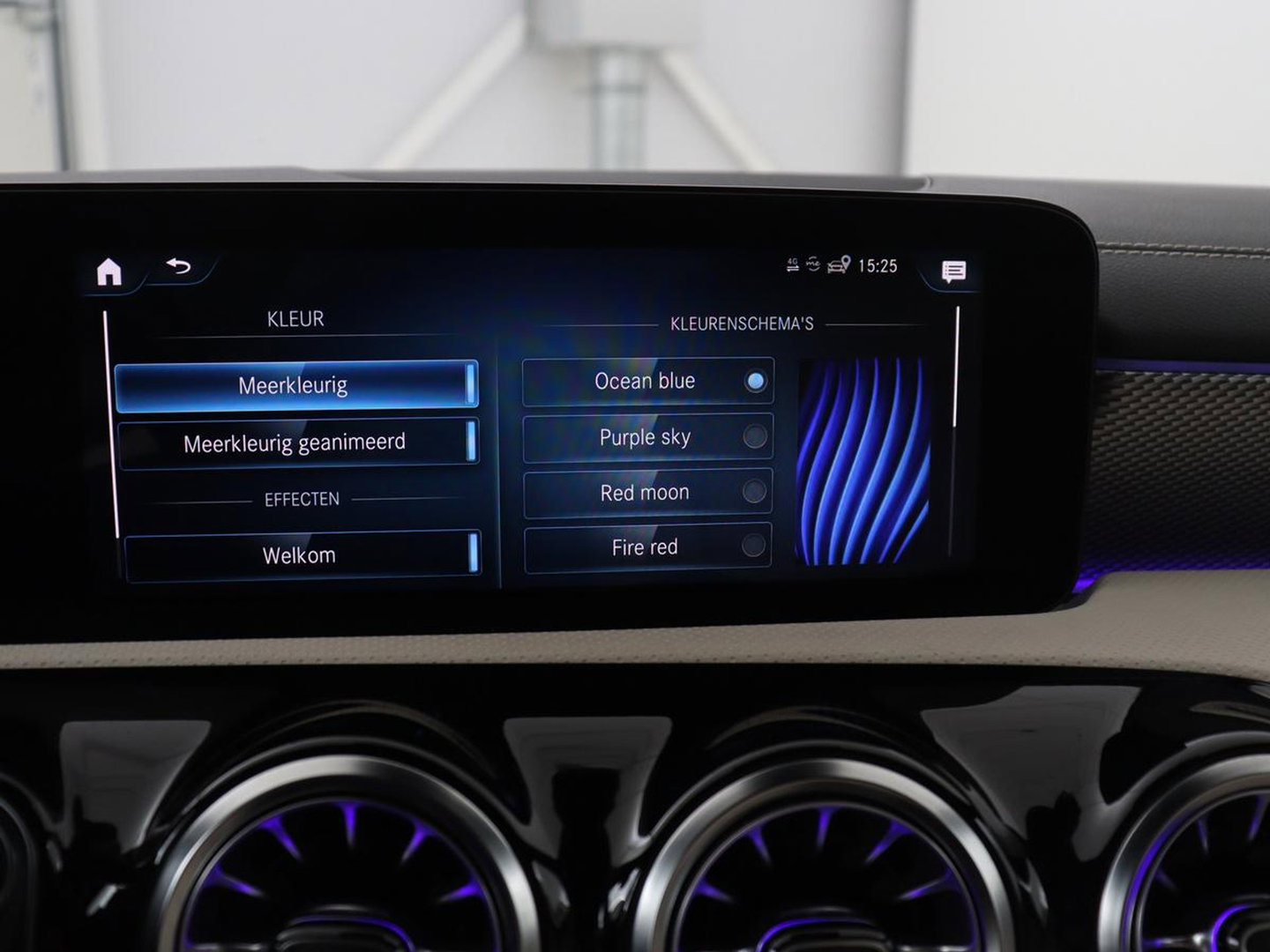 Mercedes-Benz CLA-Klasse Shooting Brake 180 Business Solution Luxury Trekhaak| Carplay | DAB | Parkeersensoren | Camera | Navigatie | Sfeerverlichting | Adaptive cruise | LM