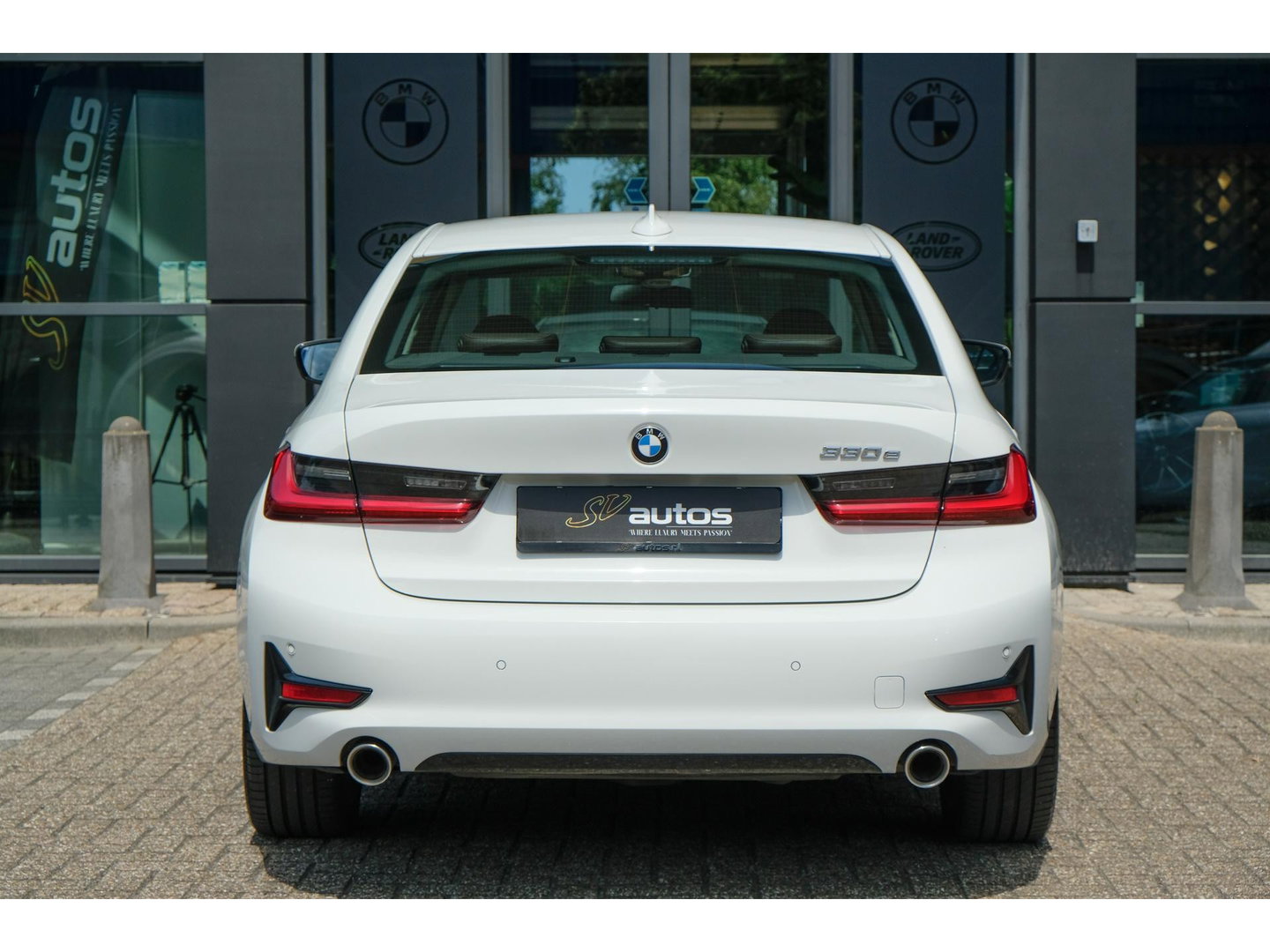 BMW 3-serie 330e 292pk eDrive Sport Line Sportstoelen Leder Digital cockpit Stoelverwarming LED NLauto Zeer Net!