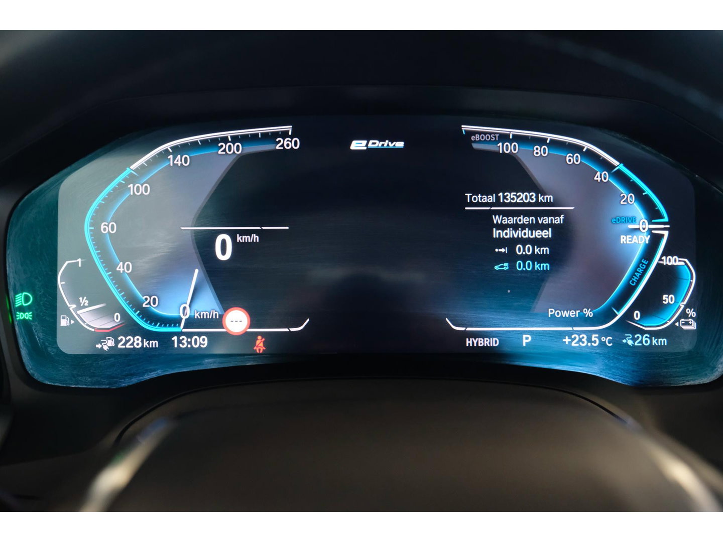 BMW 3-serie 330e 292pk eDrive Sport Line Sportstoelen Leder Digital cockpit Stoelverwarming LED NLauto Zeer Net!