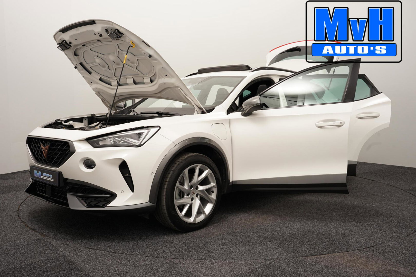 CUPRA Formentor 1.4 TSI e-Hybrid|KUIPSTOEL|PANO|STOEL/STUUR.VERW
