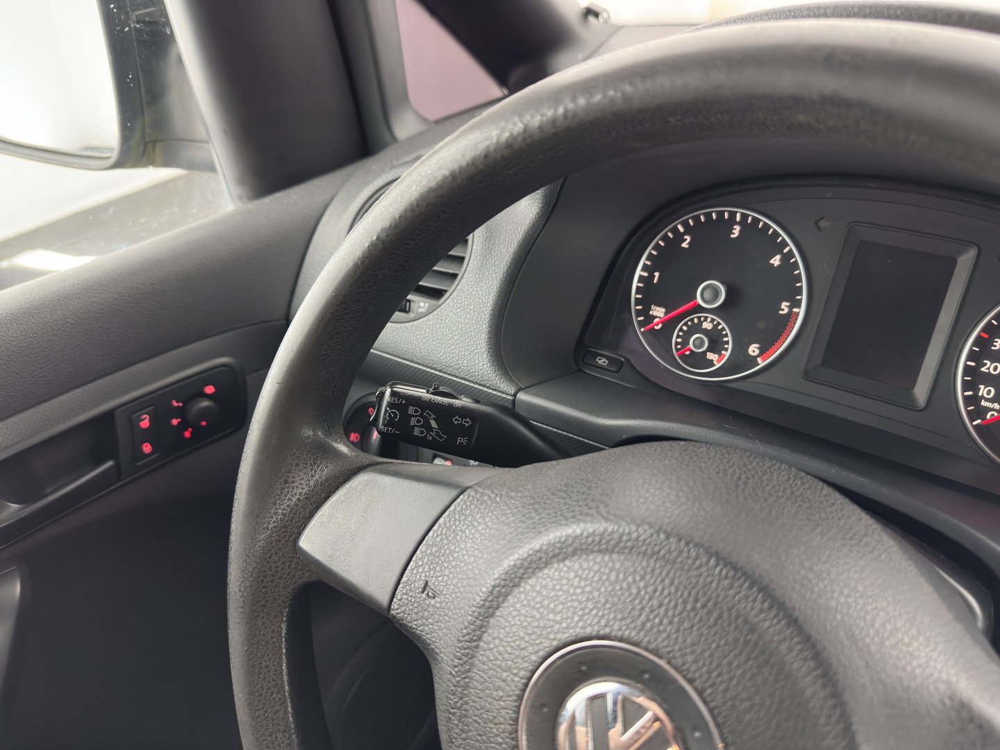 Volkswagen Caddy 1.6 TDI BMT *AIRCO | CRUISE | PDC | TOWBAR | LOWERED | COMFORTSEATS | RADIO-CD | 17''ALU*