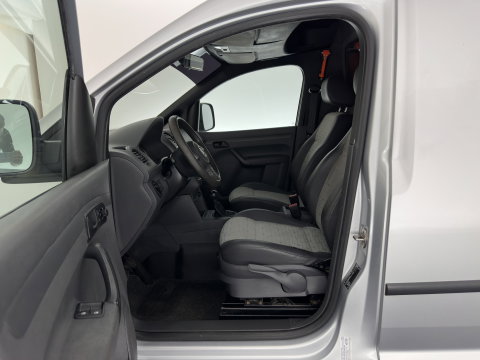 Volkswagen Caddy 1.6 TDI BMT *AIRCO | CRUISE | PDC | TOWBAR | LOWERED | COMFORTSEATS | RADIO-CD | 17''ALU*